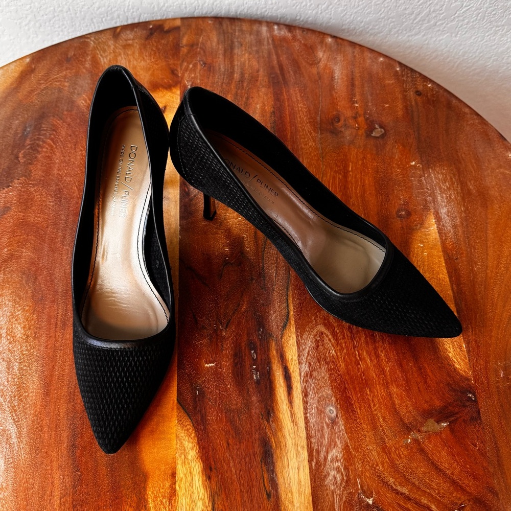 Donald J. Pliner Black Women's Heels, size 7.5N